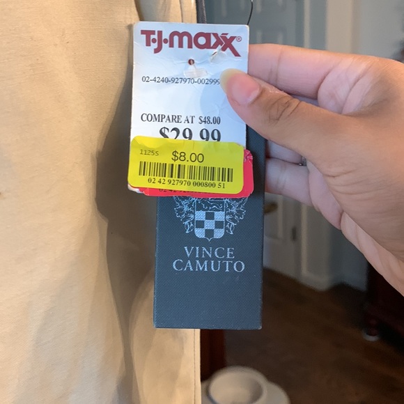 Women’s Vince Camuto NWT Khakis - Picture 3 of 5